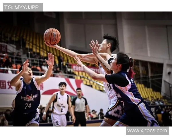 赛后分析:杭州篮球队与武汉篮球队的战术对决与精彩瞬间回顾 赛后分析:杭州篮球队与武汉篮球队的战术对决与精彩瞬间回顾