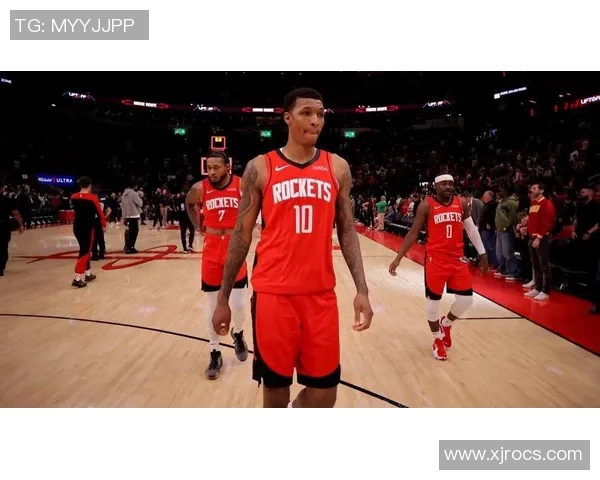 小贾巴里史密斯:新星崛起,篮球场上的未来之光与潜力无限 小贾巴里史密斯:新星崛起,篮球场上的未来之光与潜力无限