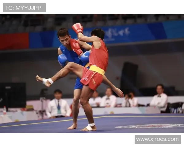 毒蛇队与南湾湖人展开激烈对决谁能在赛场上笑到最后