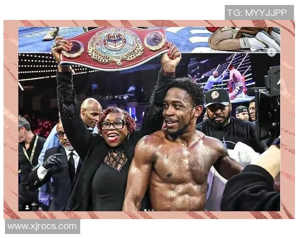 加西亚与戴维斯巅峰对决揭幕拳坛新篇章精彩瞬间回顾 加西亚与戴维斯巅峰对决揭幕拳坛新篇章精彩瞬间回顾