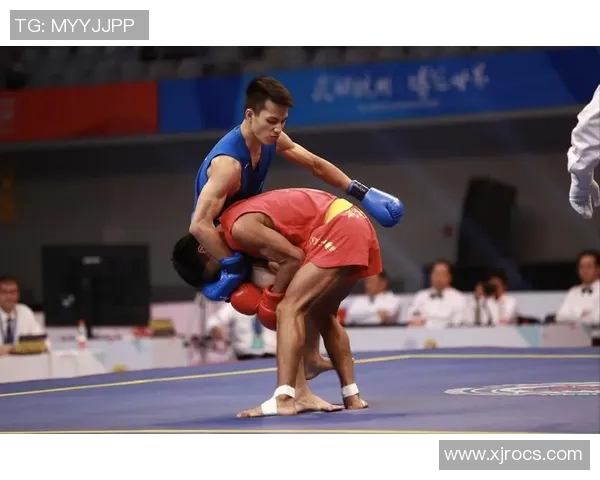 萨斯菲与贝格拉诺激战正酣谁能在这场对决中笑到最后