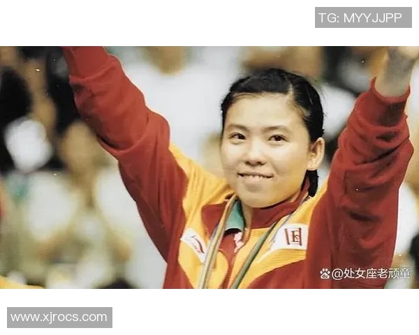 邓亚萍与小山智丽激战乒乓球赛场比分揭晓精彩瞬间回顾