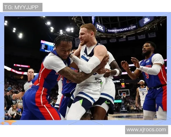 雷霆与马刺西部决赛第六场激战回顾球迷心中的经典对决