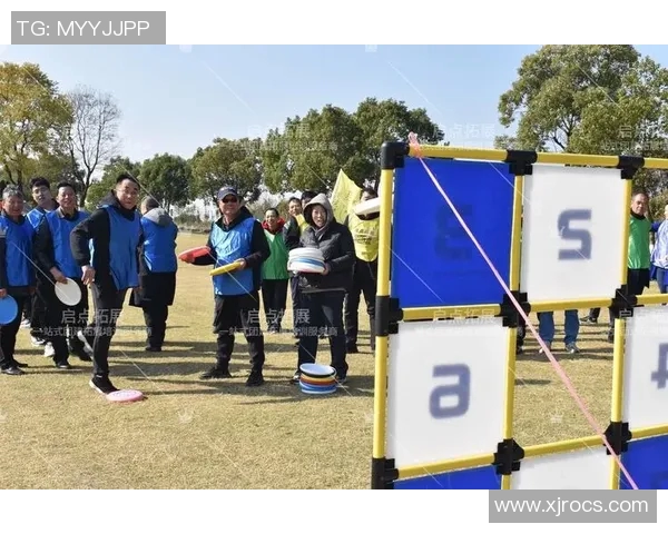 杭州飞盘队与重庆飞盘队赛后复盘探讨团队协作的成功与挑战